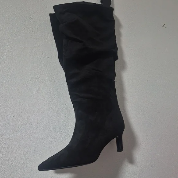 Time and Tru Black Heeled Slouch Boots Asst. Sizes - Picture 1 of 7